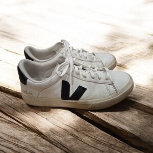 Size 9 - Veja Campo Chromefree Low White Black W